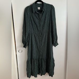 Modest Long sleeve long black and green dress with pockets XL